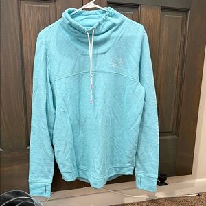 Women’s Vineyard Vines Light Blue Pullover Sweater/sweatshirt comfy size medium